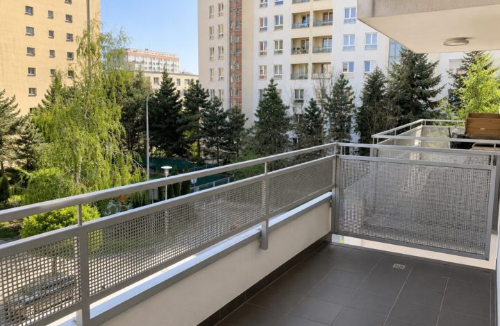 Затишна квартира в житловому комплексі Marina Mokotów