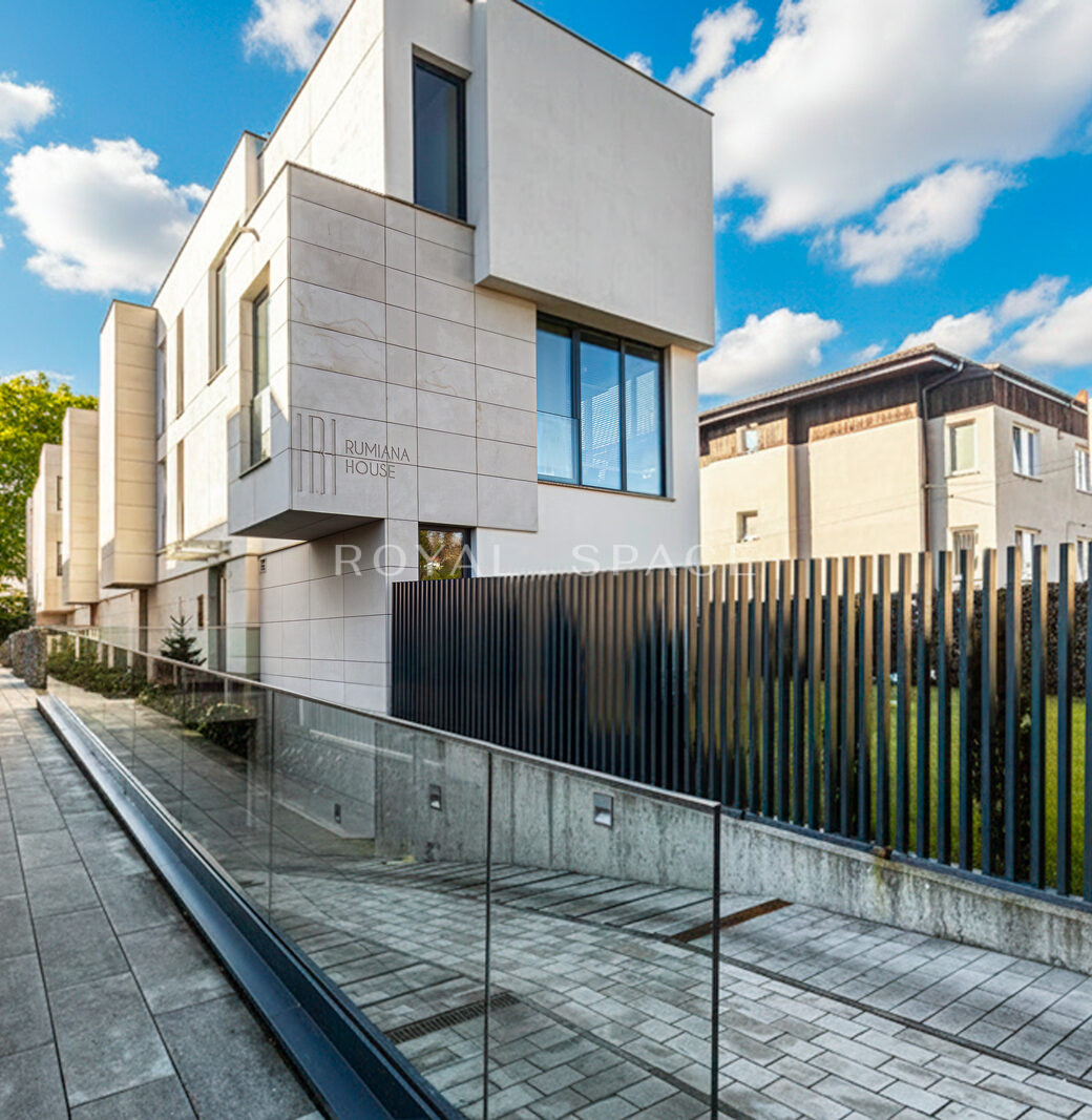 Modern House with Terrace in Wilanów