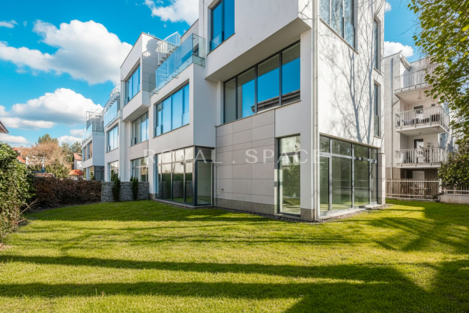 Modern House with Terrace in Wilanów