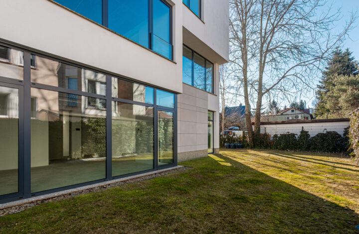 Modern House with Terrace in Wilanów