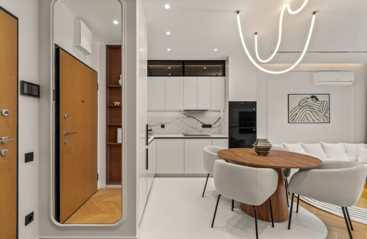 New Premium Apartment | Metro | Wola