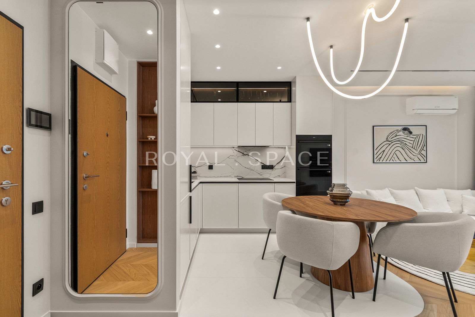 New Premium Apartment | Metro | Wola