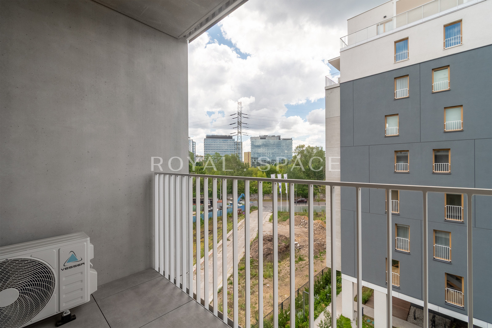 New Premium Apartment | Metro | Wola