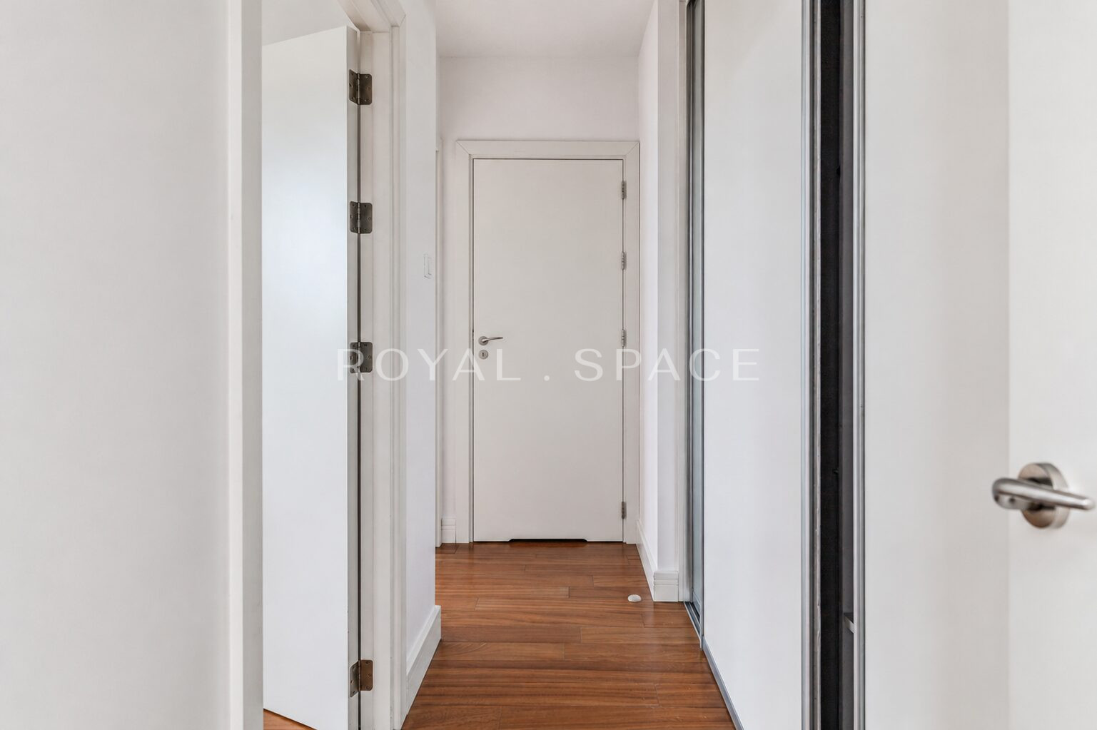Apartament z przeszkleniami w Tarasy Verona