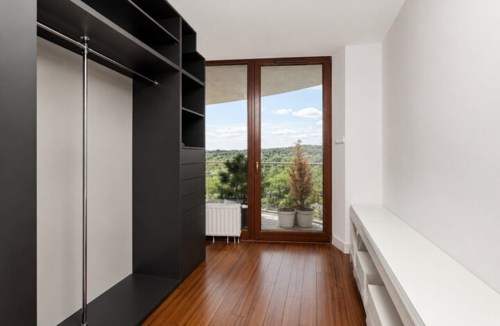 Apartament z przeszkleniami w Tarasy Verona