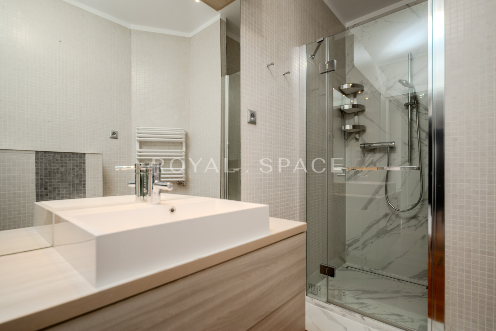 Apartament z przeszkleniami w Tarasy Verona
