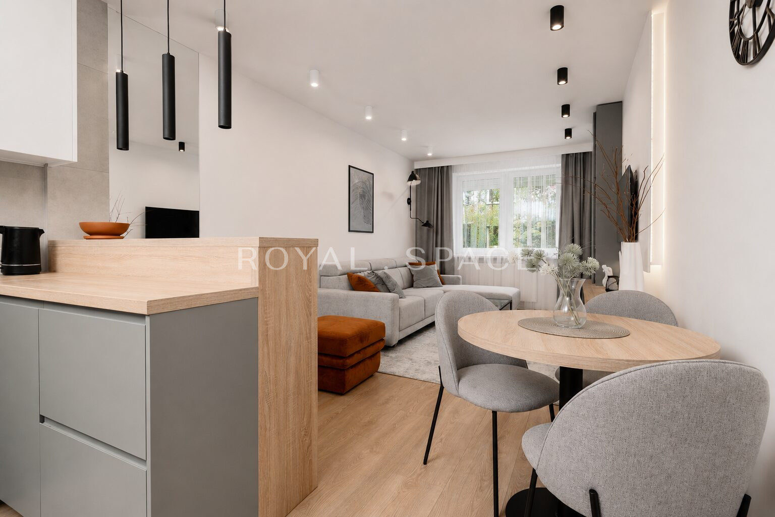 Functional and modern apartment with a balcony!