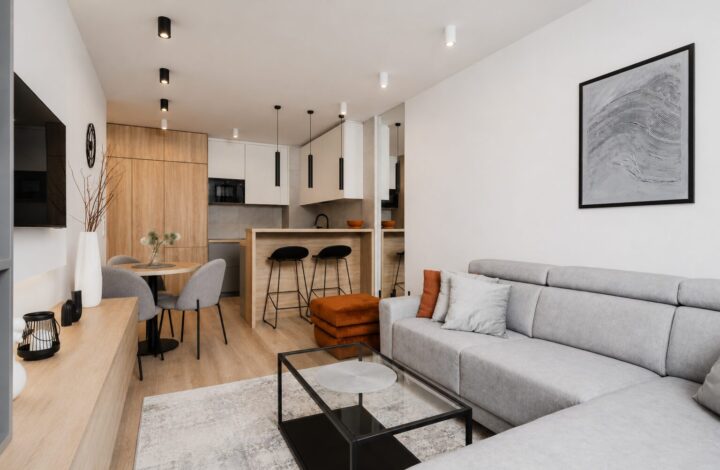 Functional and modern apartment with a balcony!