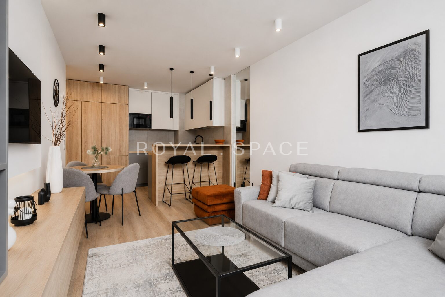 Functional and modern apartment with a balcony!