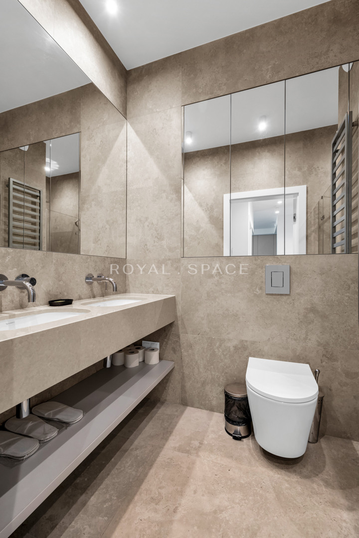 Jasny apartament z szeroką loggią | Grzybowska