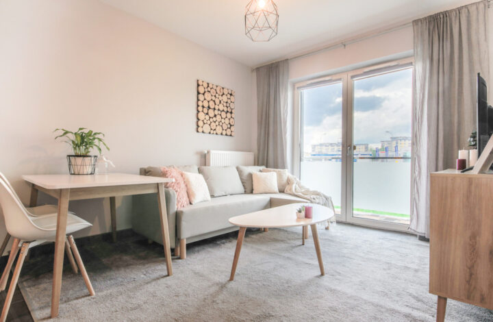 Bright Apartment in Ruczaj | Bunscha Park