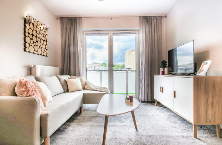 Bright Apartment in Ruczaj | Bunscha Park