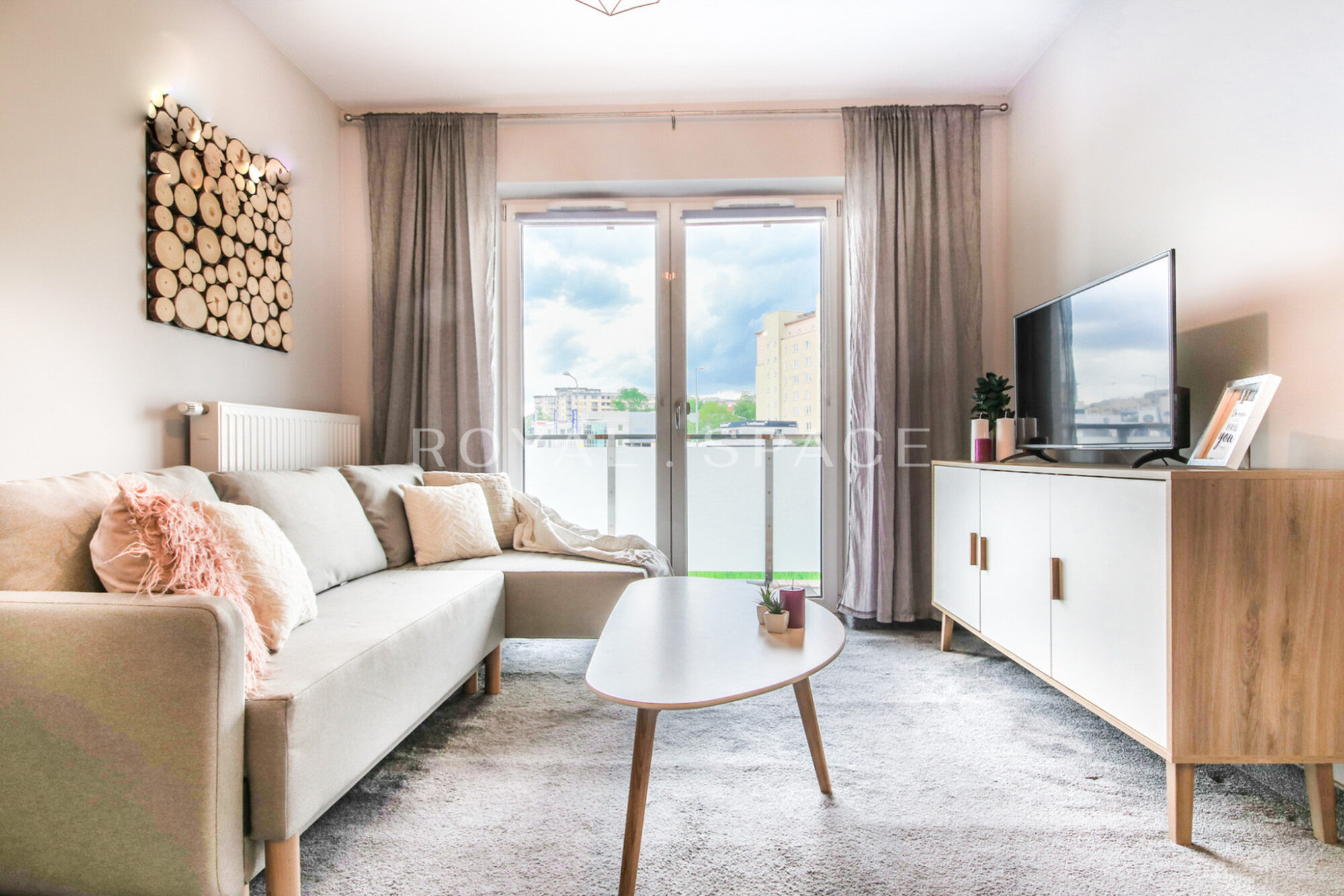Bright Apartment in Ruczaj | Bunscha Park
