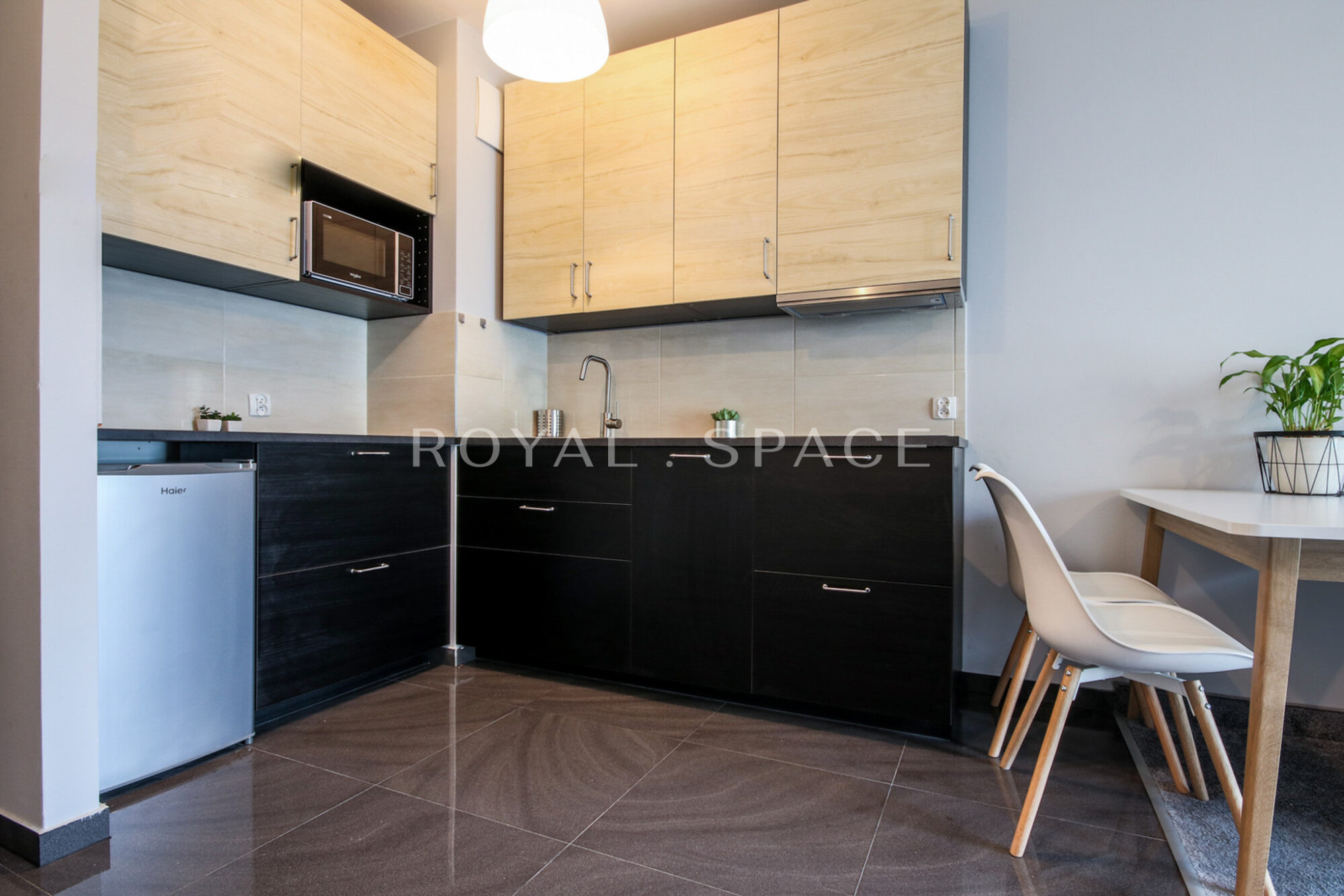 Bright Apartment in Ruczaj | Bunscha Park