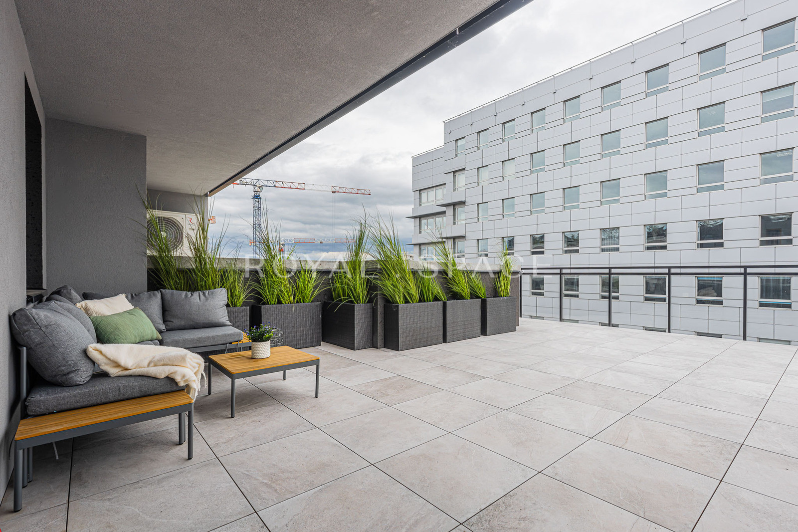 Ekskluzywny apartament | Taras 90 m2 | 2 parkingi