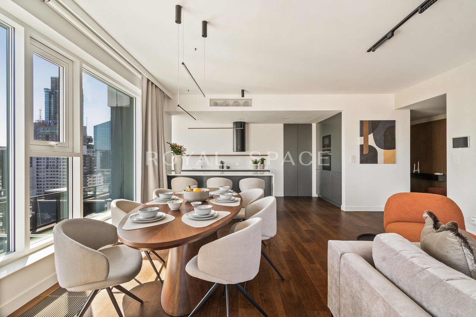 Przestronny apartament w Unique Tower z widokiem!