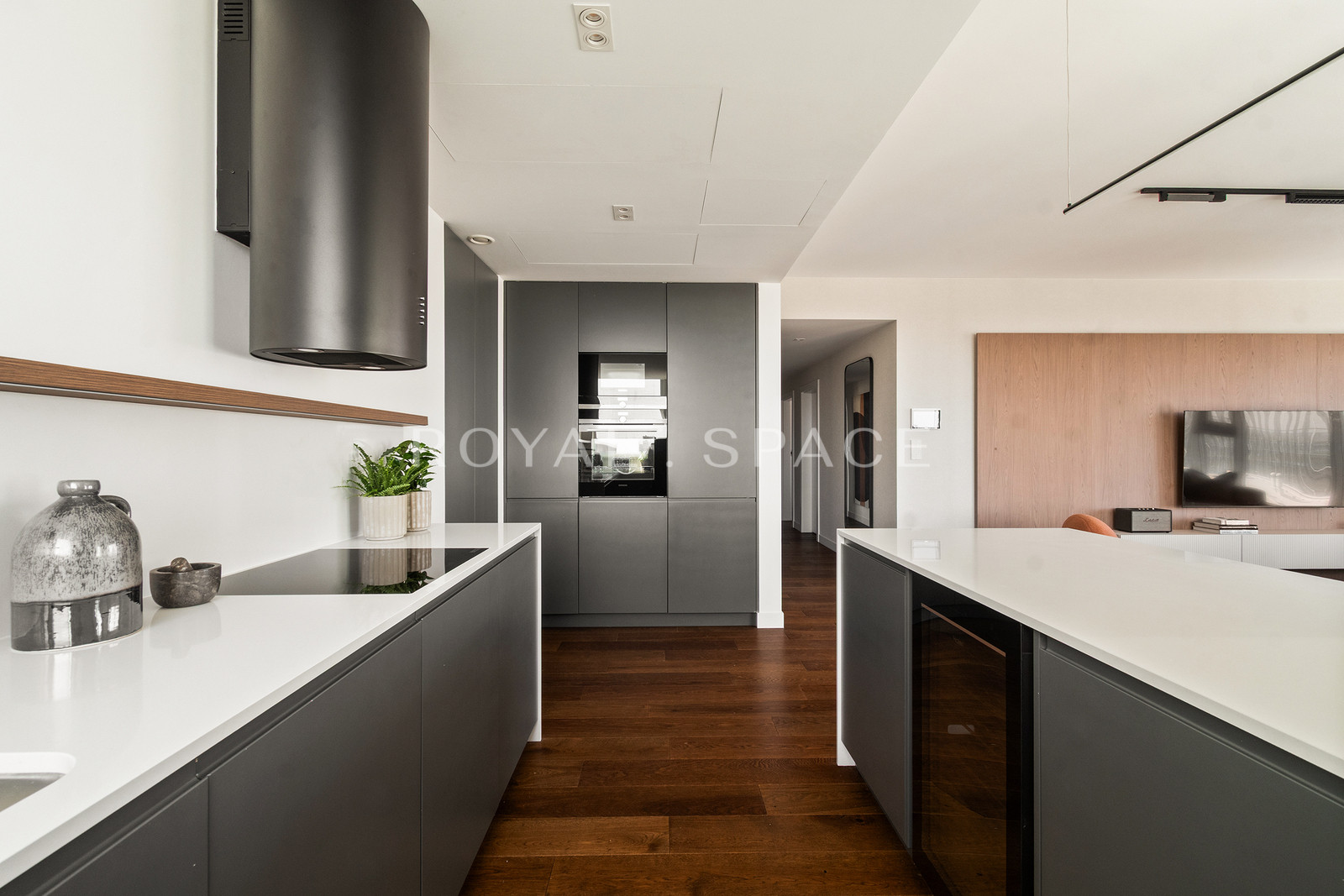 Przestronny apartament w Unique Tower z widokiem!
