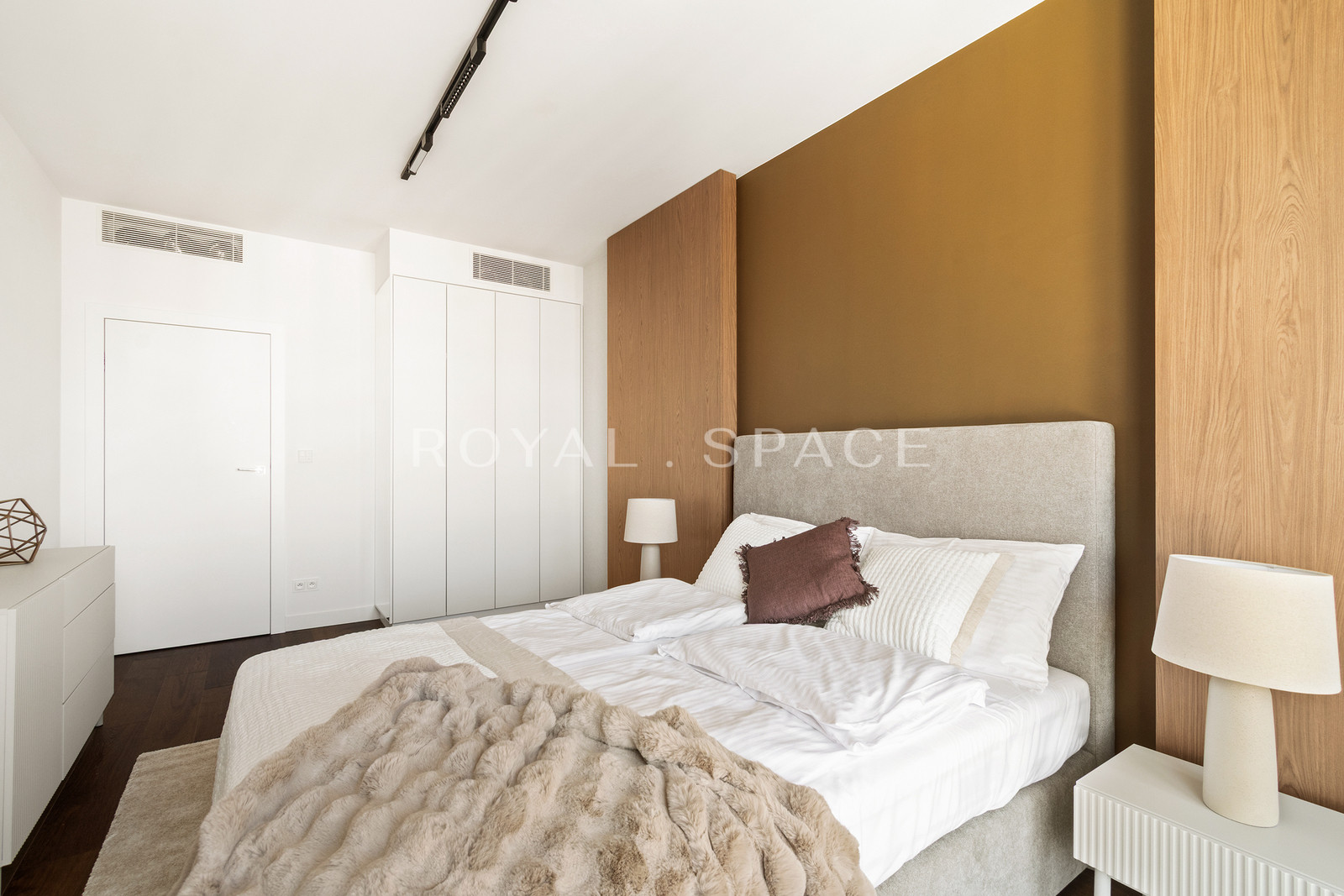 Przestronny apartament w Unique Tower z widokiem!