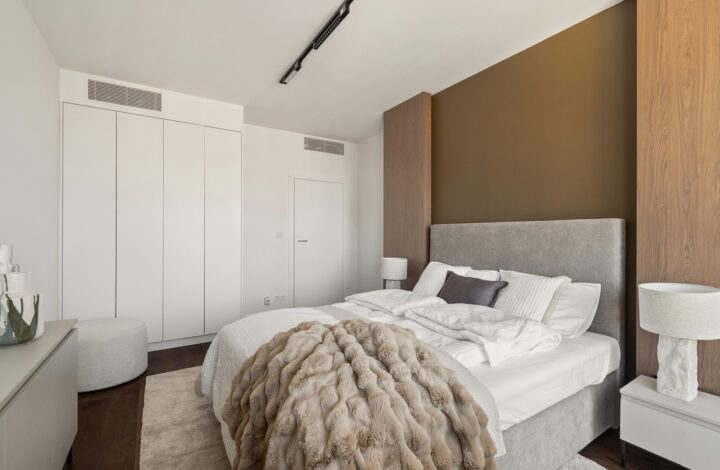 Przestronny apartament w Unique Tower z widokiem!