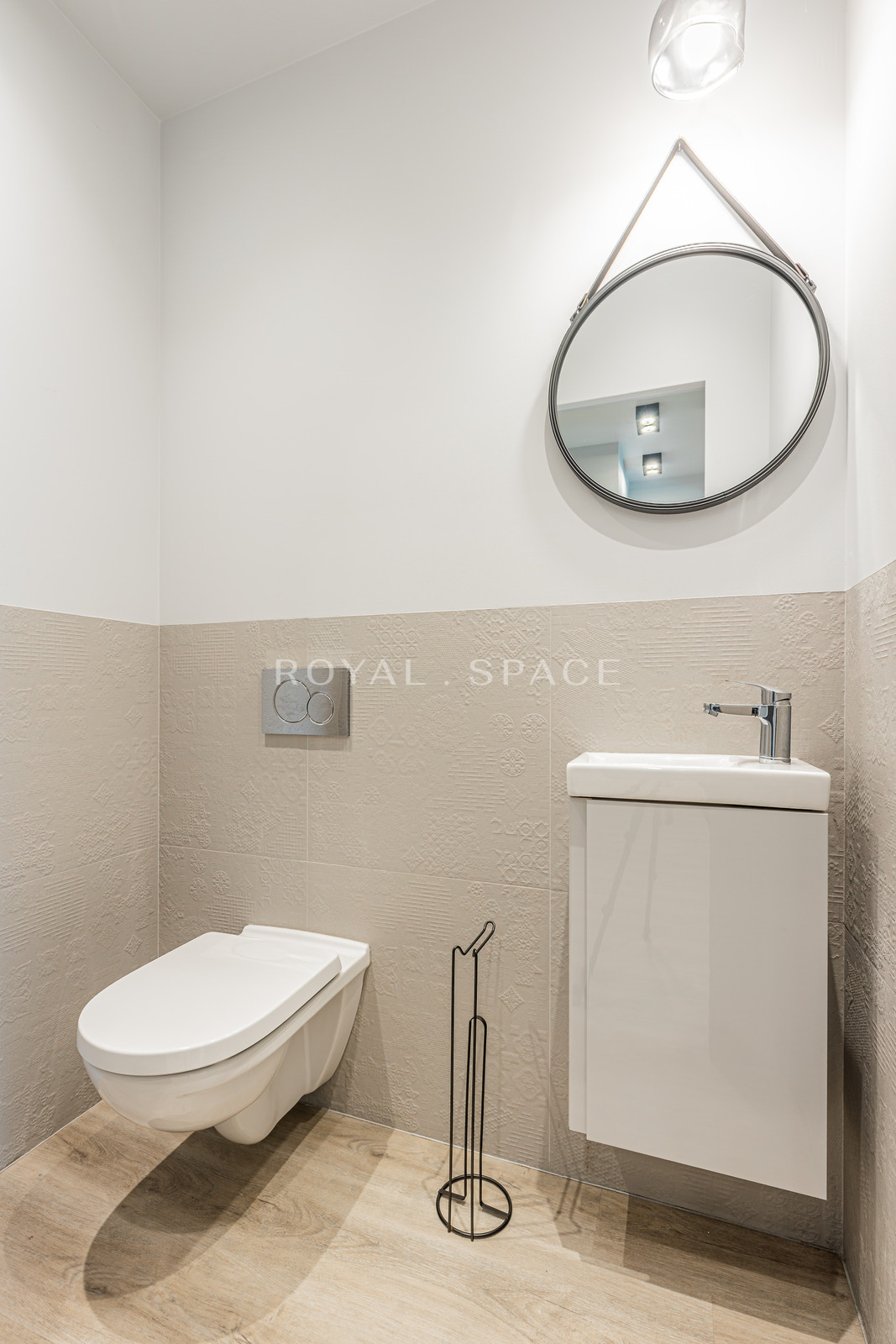 Title EN: Exclusive Garden Apartment | Fort Cze