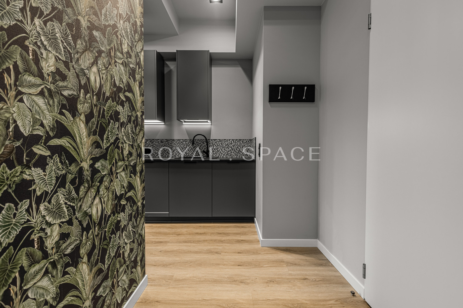 Title EN: Exclusive Garden Apartment | Fort Cze