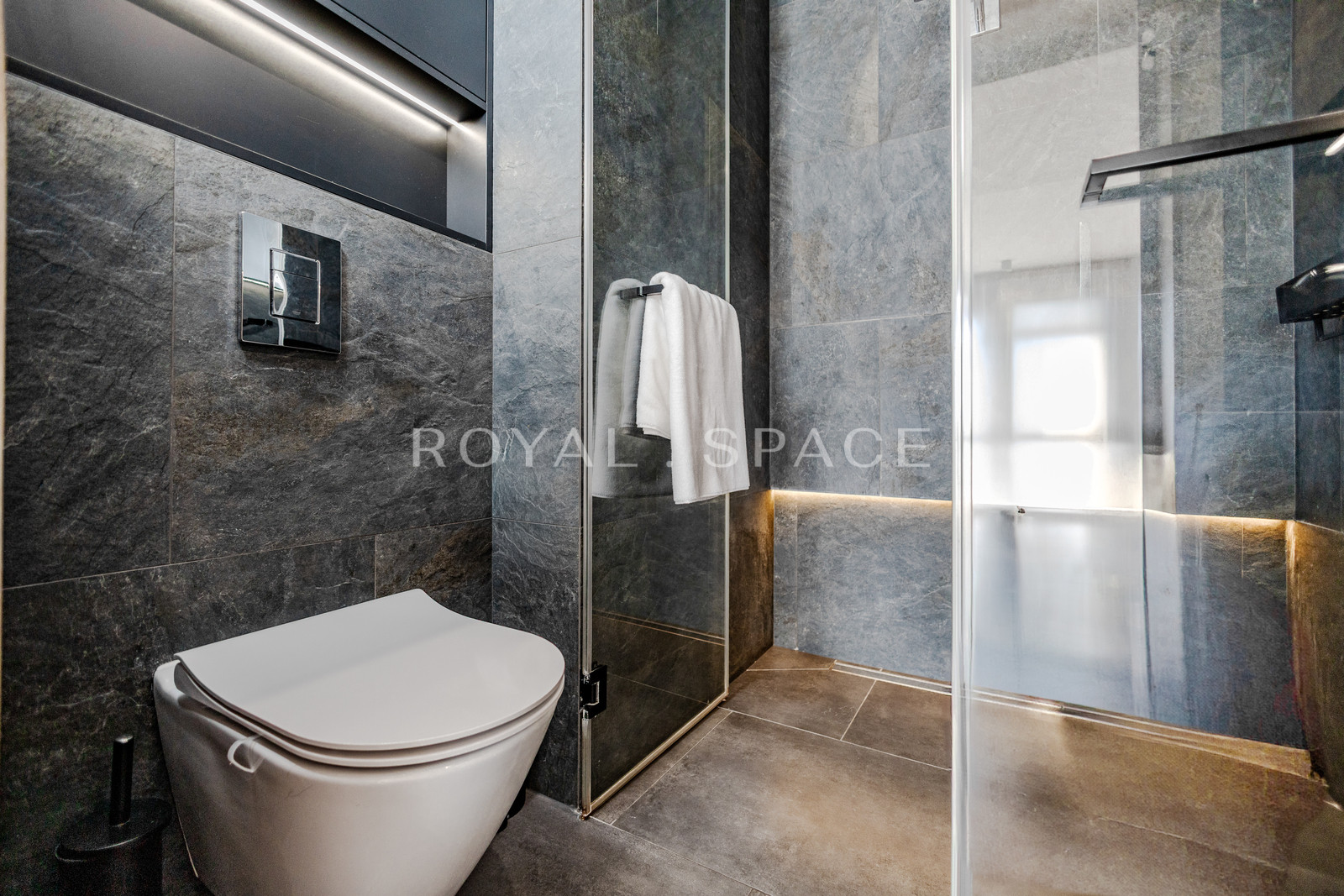 Exceptional 104 m² Apartment | 112 m² Terrace!