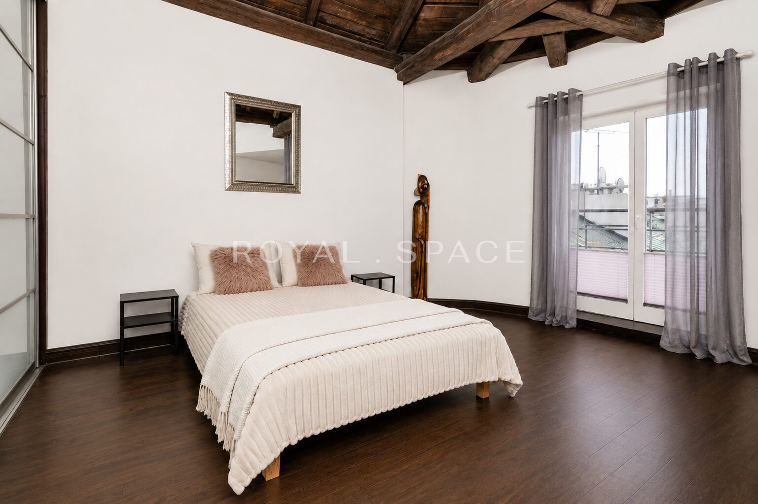 Loft z 30m2 tarasem na dachu w sercu Krakowa