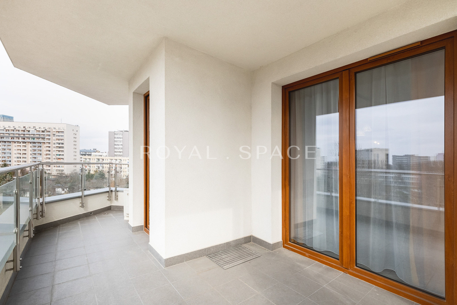 Spacious Apartment with Terrace | GRZEGÓRZKI PARK