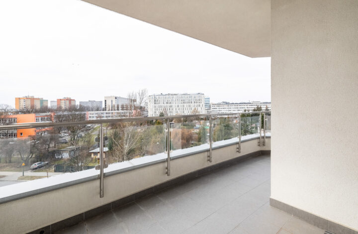 Spacious Apartment with Terrace | GRZEGÓRZKI PARK