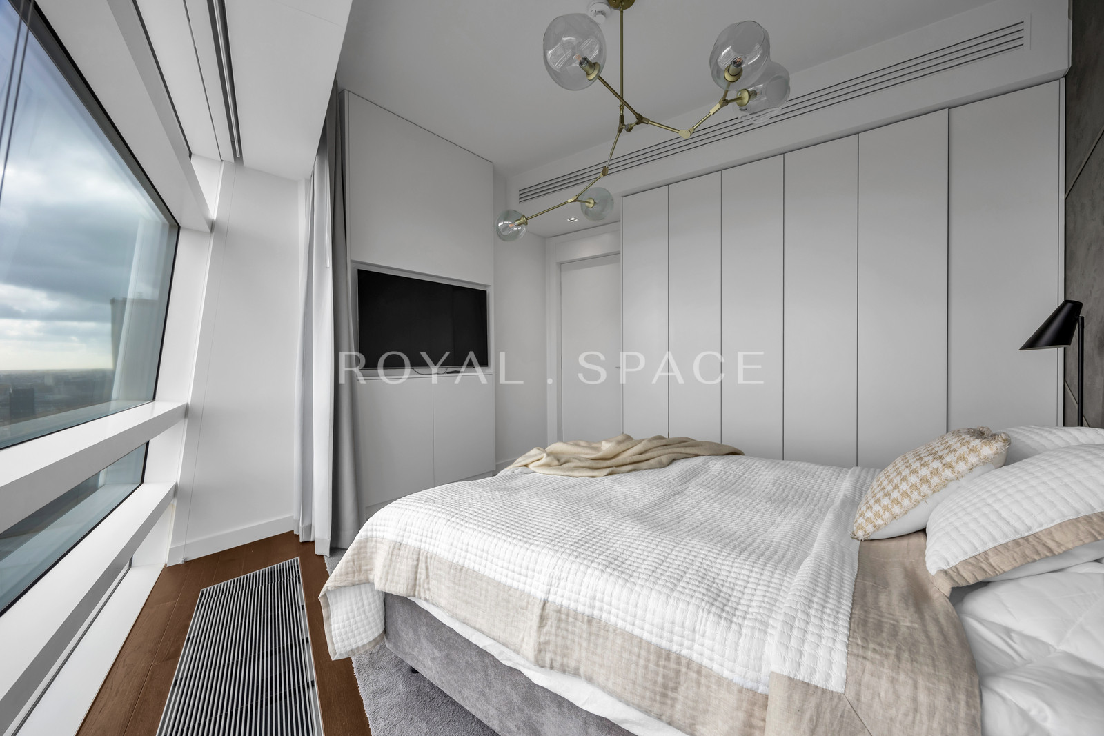 Panoramiczny apartament na 23 piętrze | Złota 44