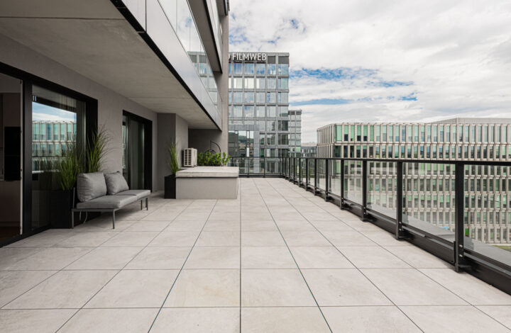 Przestronny apartament z Tarasem | Domaniewska