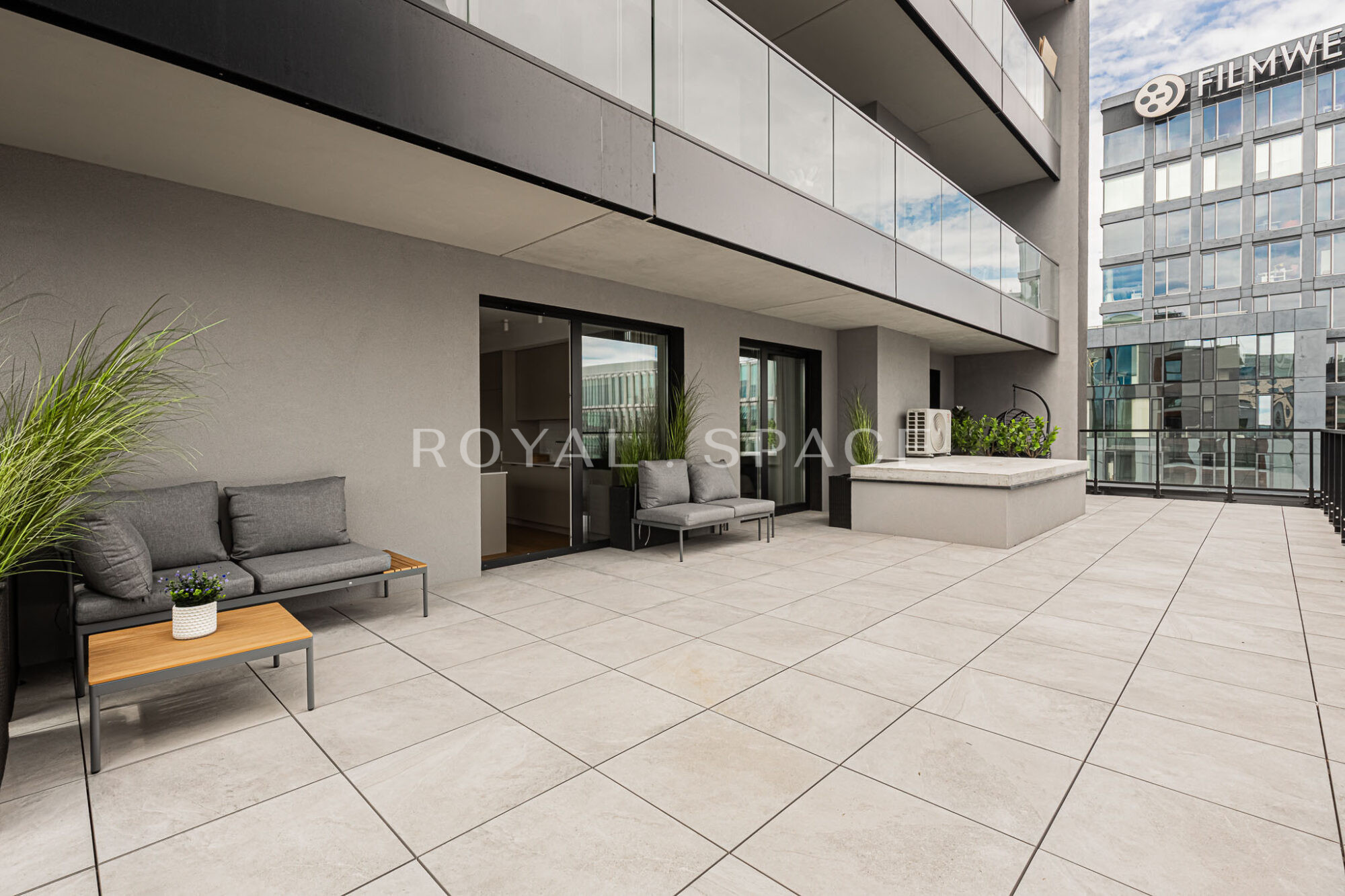 Przestronny apartament z Tarasem | Domaniewska