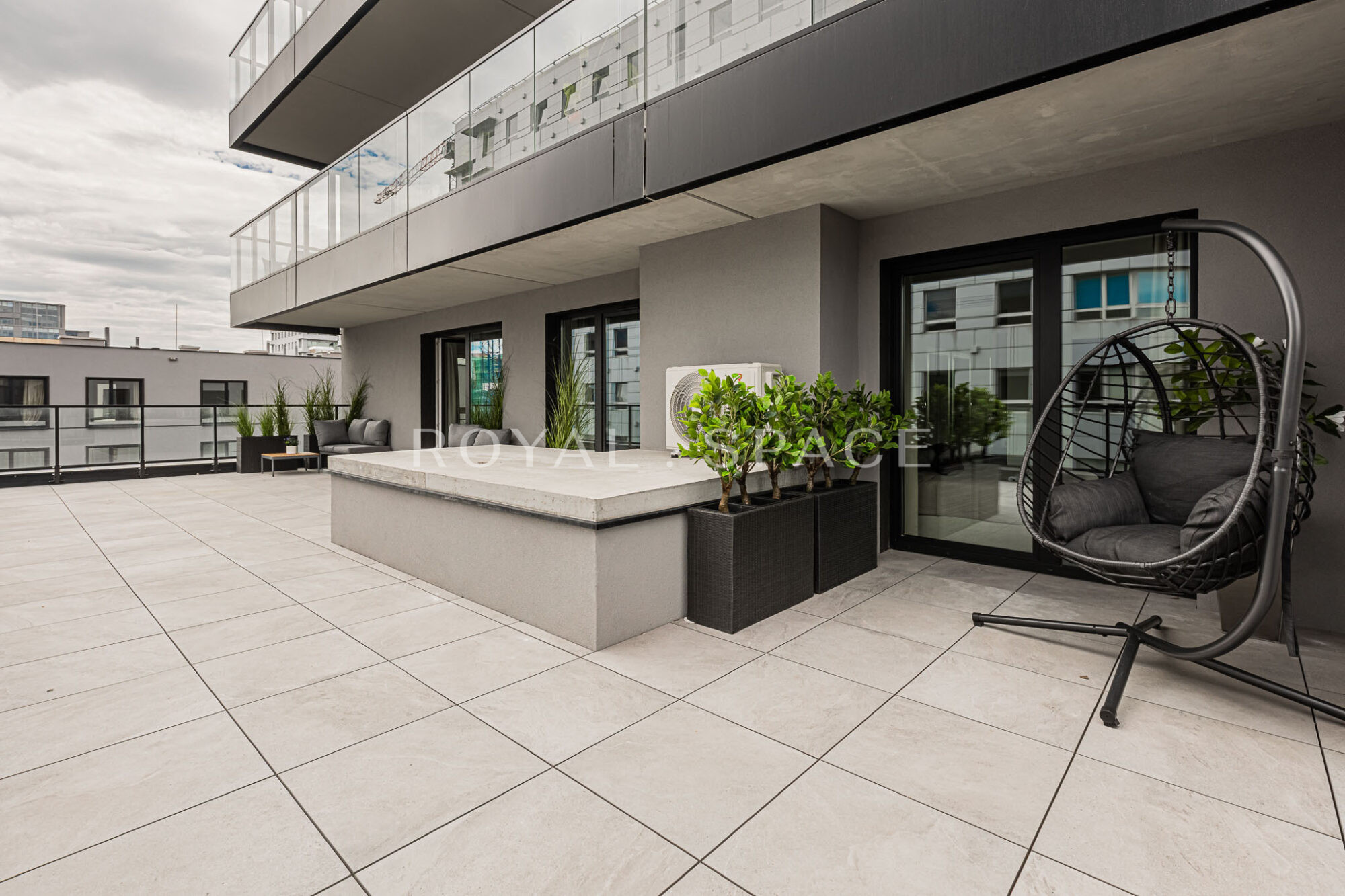Przestronny apartament z Tarasem | Domaniewska