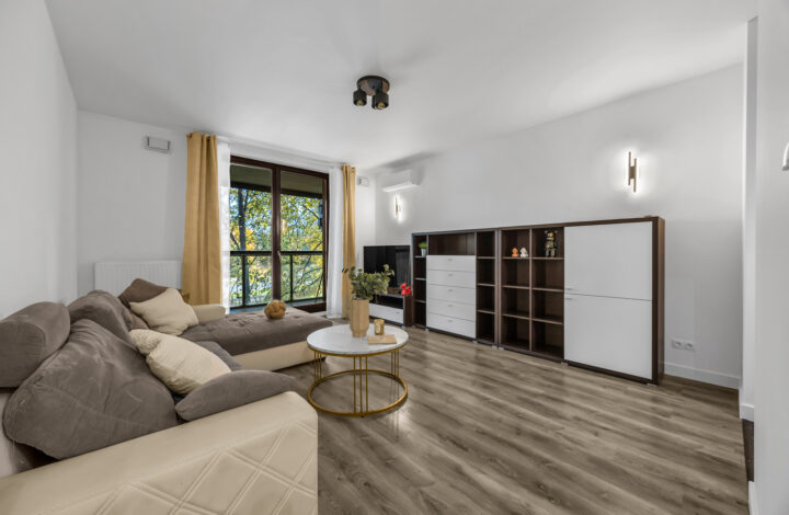Funkcjonalny apartament koło Browarów Warszawskich