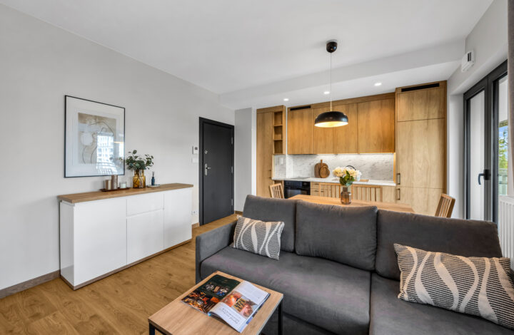 Stylish Apartment in Wola with Loggia