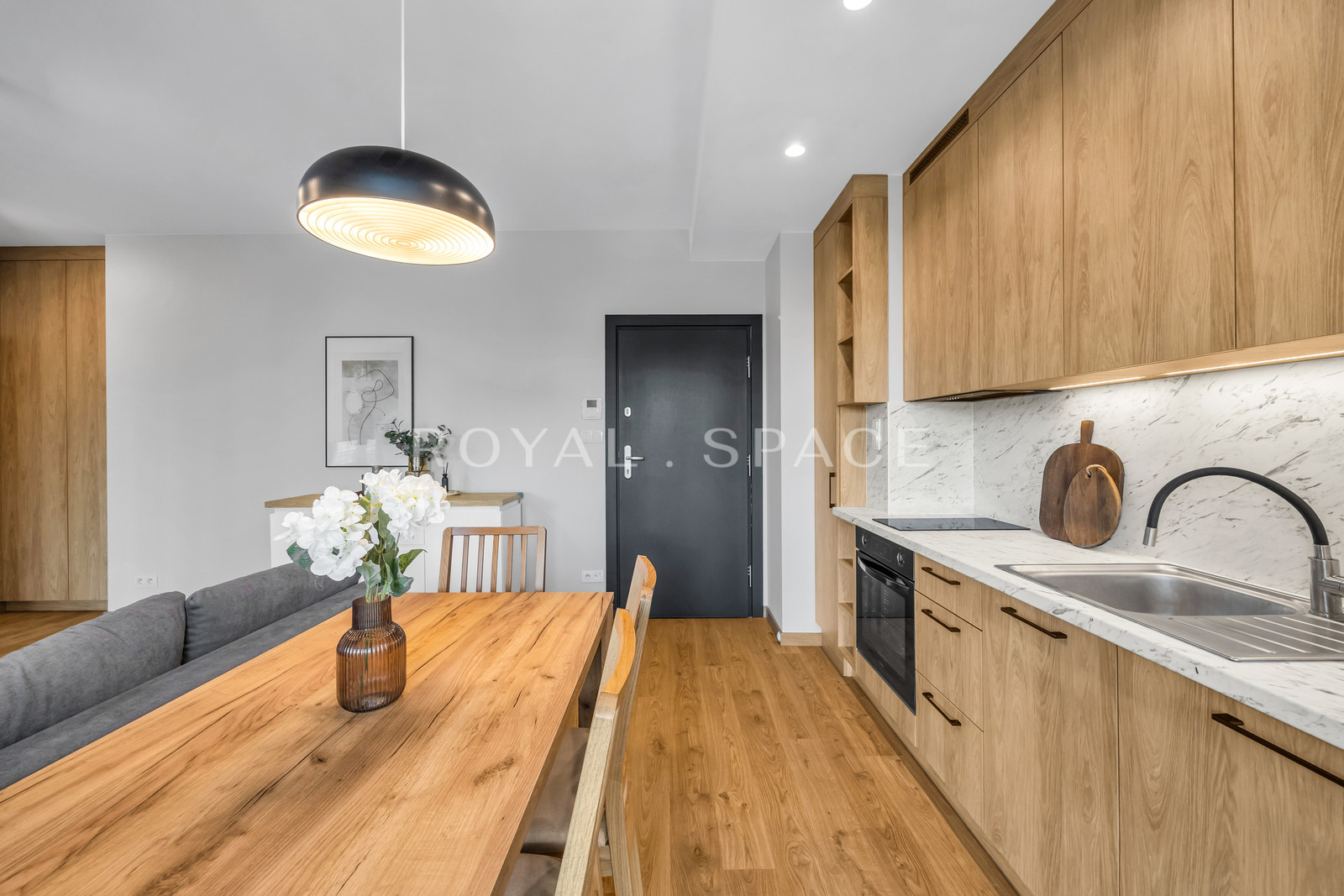 Stylish Apartment in Wola with Loggia