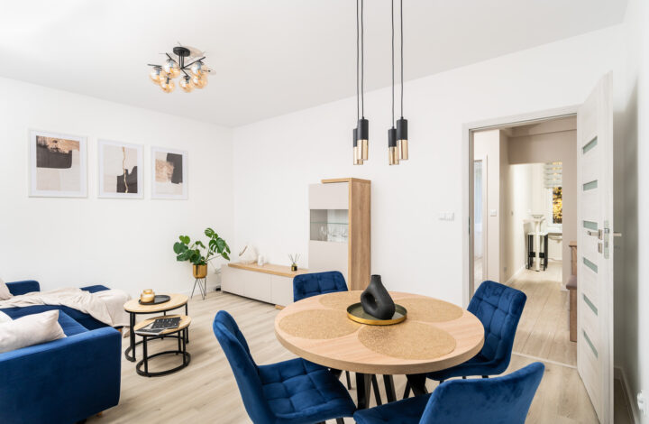 New flat with separate kitchen the city center!