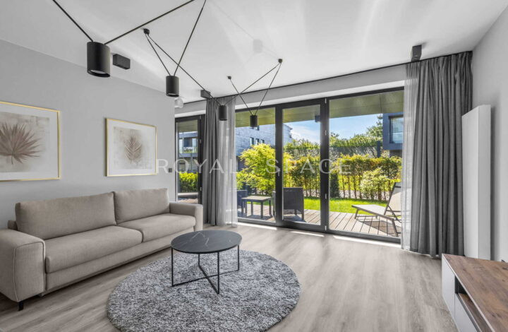 Exclusive Apartment with Garden | Fort Cze