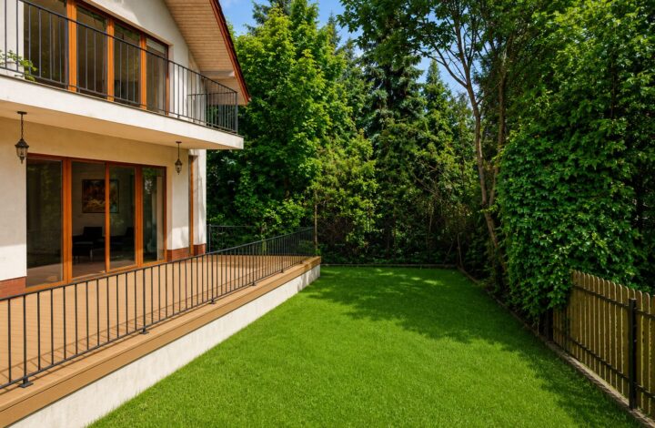 Elegant House with Garden | Wola Justowska