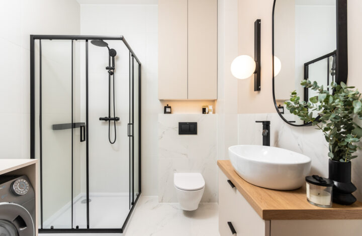 Modern studio with high ceilings and a garden!