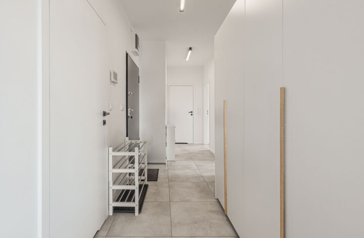 Sunny Apartment with Terrace | Wilanów