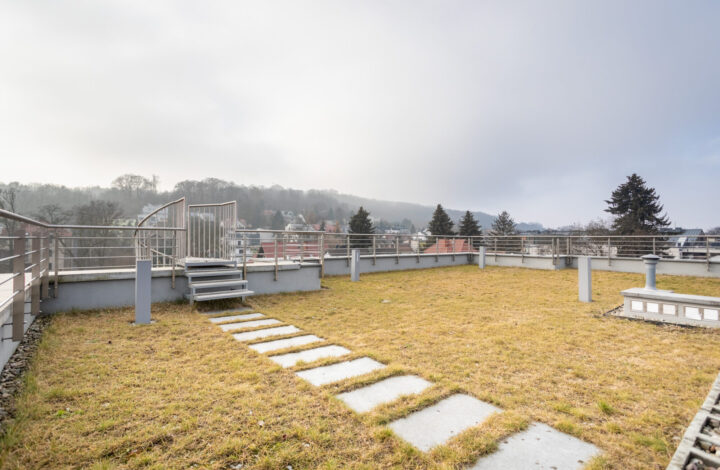 Przestronny apartament z tarasem na dachu