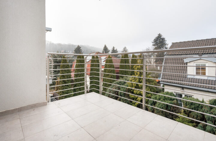 Przestronny apartament z tarasem na dachu