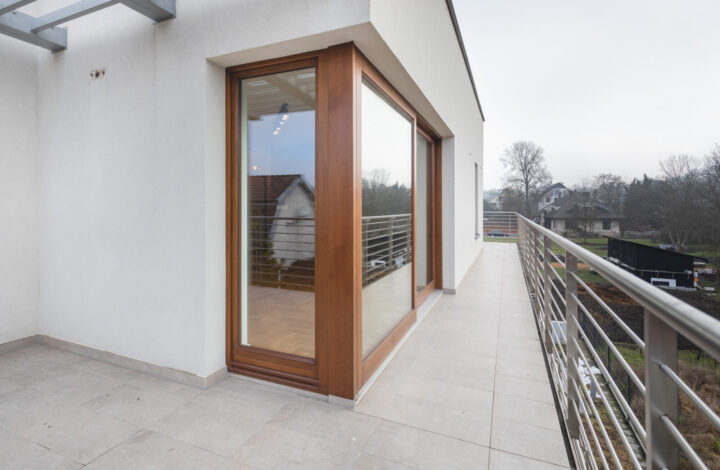 Przestronny apartament z tarasem na dachu