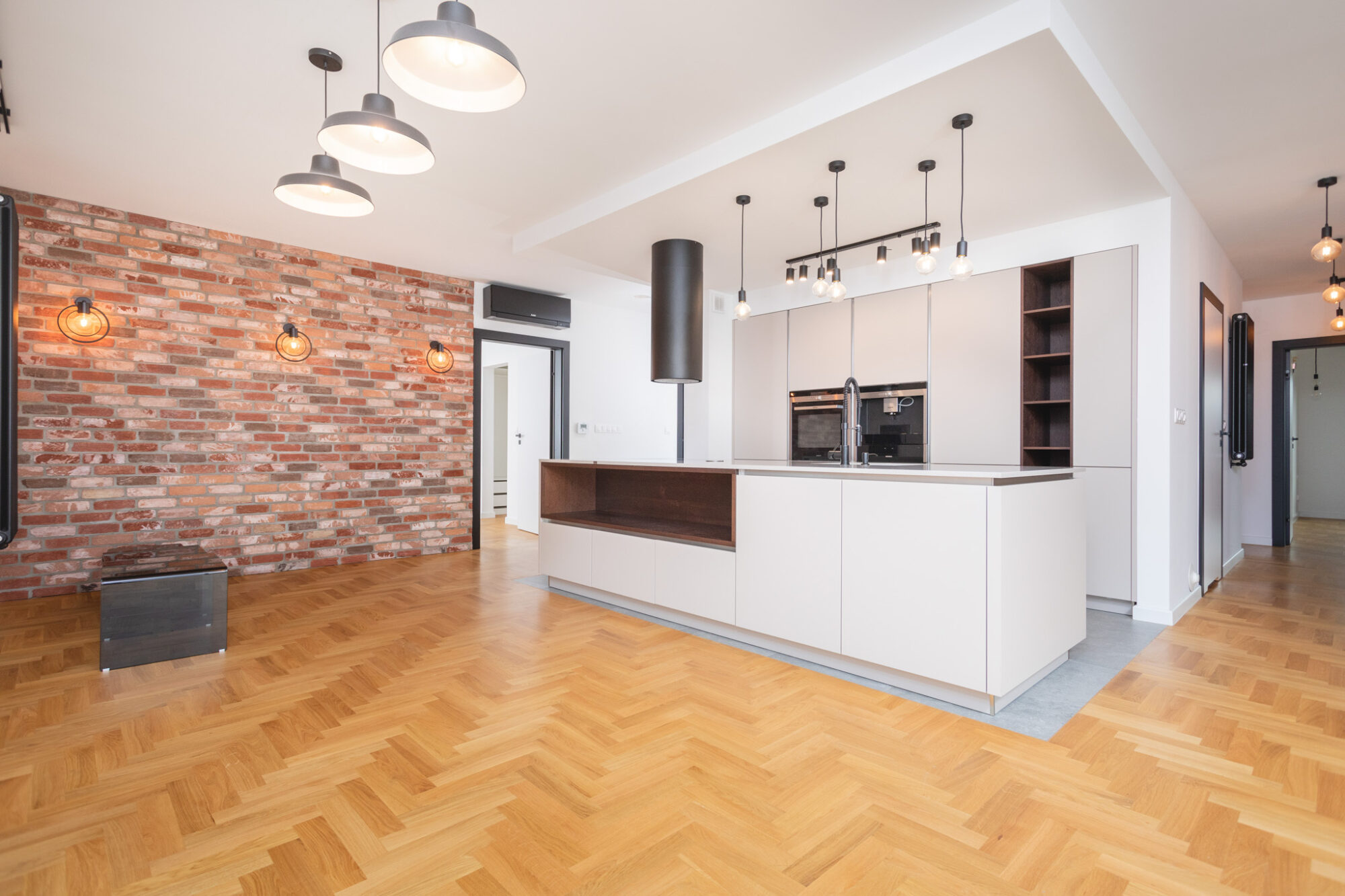 Przestronny apartament z tarasem na dachu