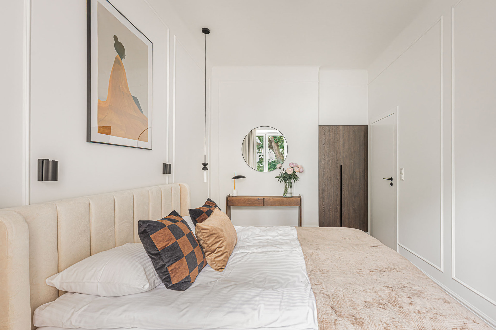 Designer Apartment in the Heart of Warsaw