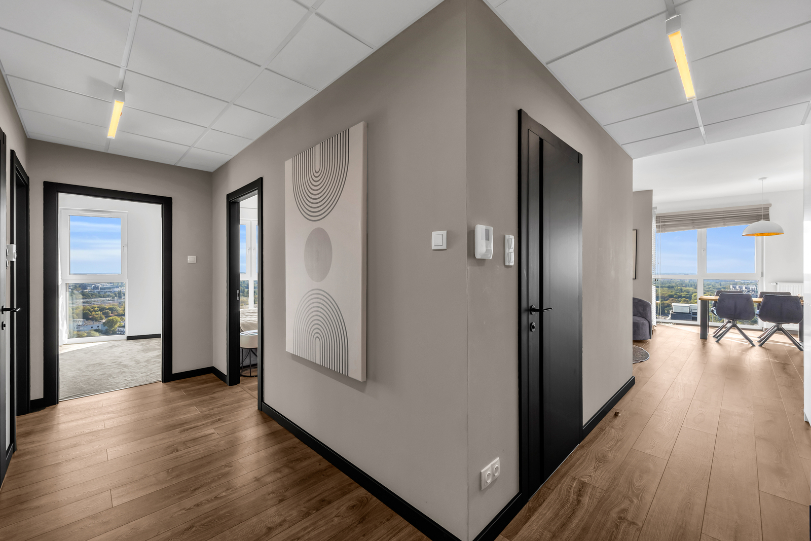 Apartament z Panoramą Miasta | 24 Piętro | Wola