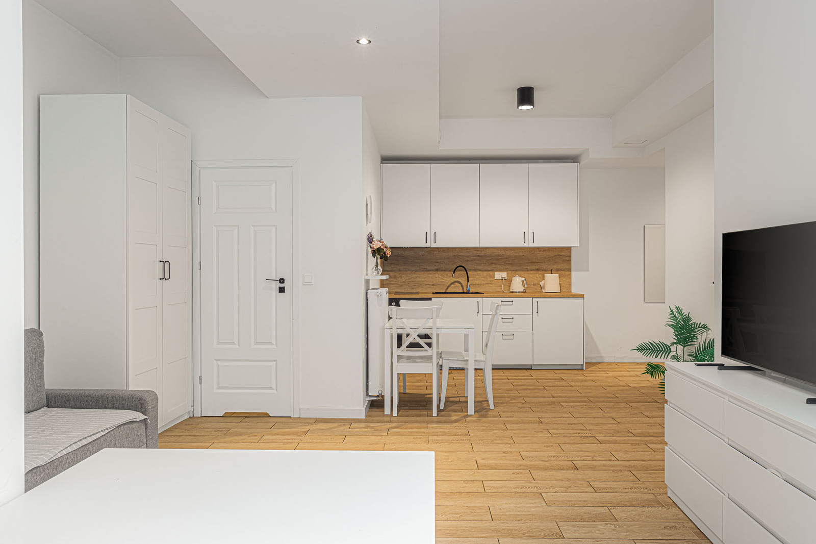 Przestronny Lokal Inwestycyjny | Art Déco | ROI