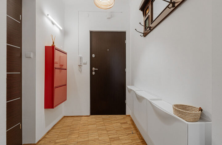 Charming Apartment | 70 m² | Muranów