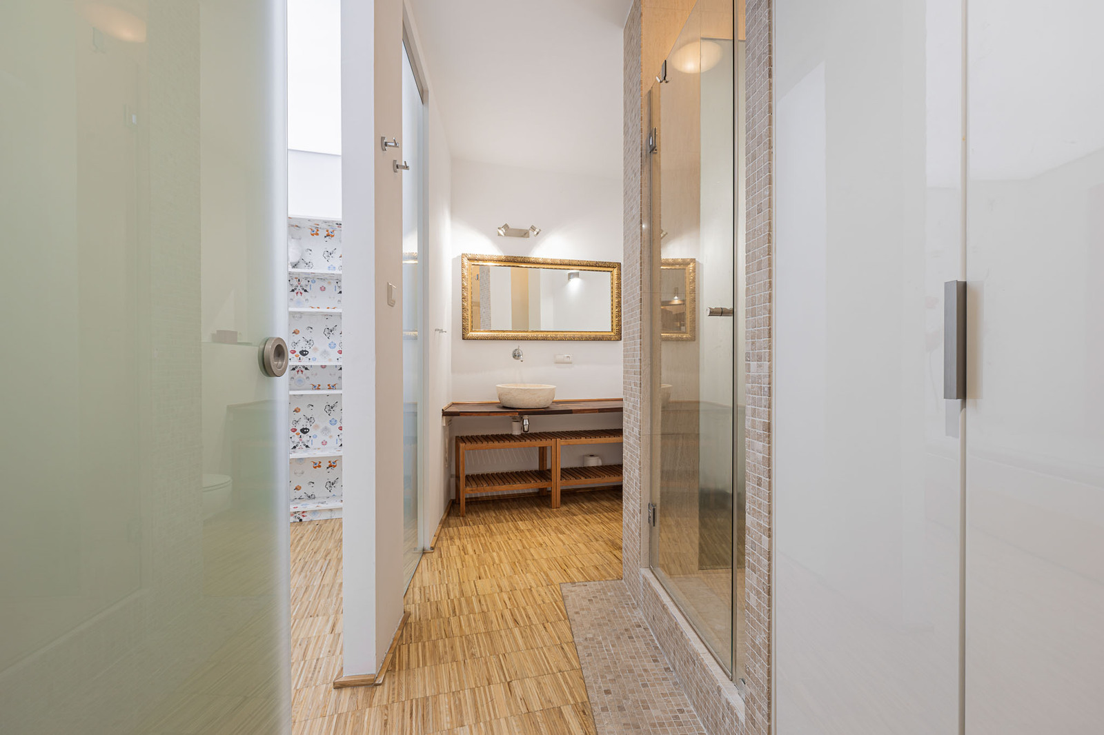 Charming Apartment | 70 m² | Muranów